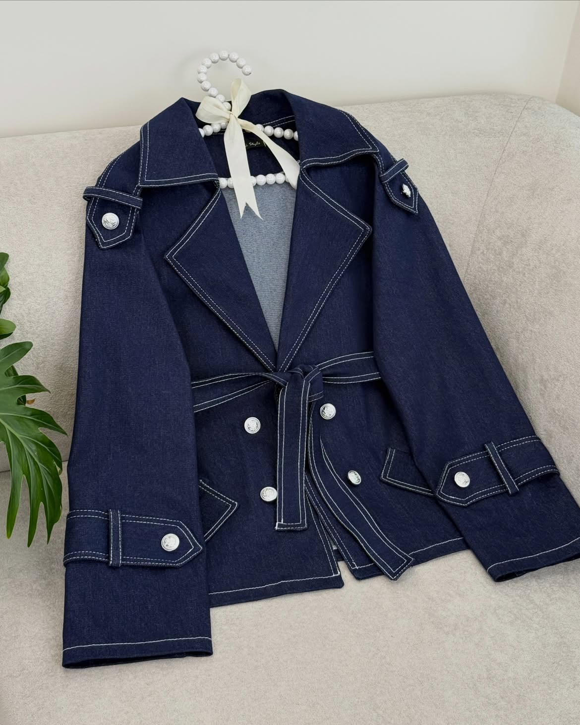 ترنش جينز الأنيق 🧥✨